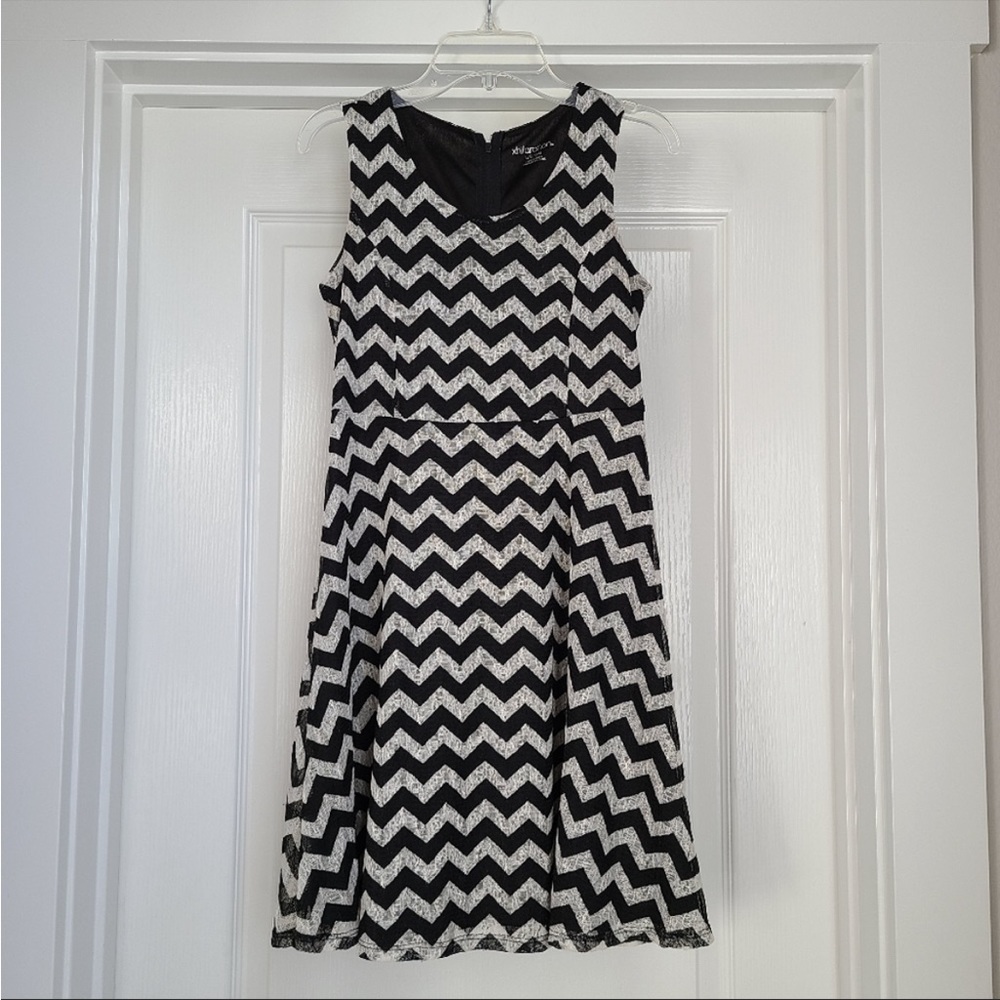 Zigzag stripe dress.